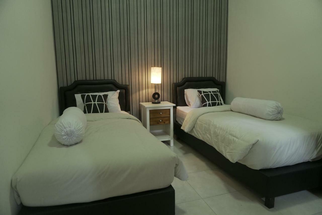 Sayana Homestay Sleman  Kültér fotó